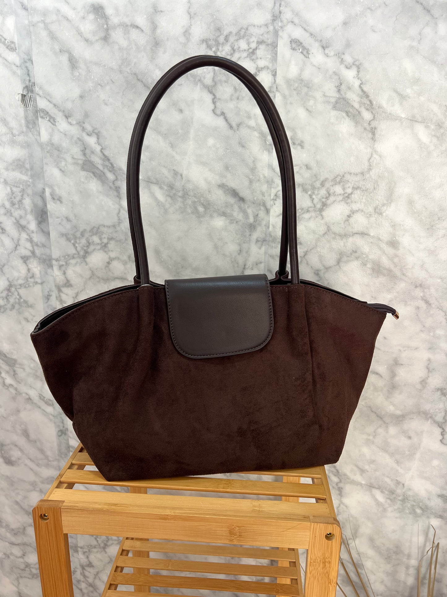 Bolso medio antelina chocolate asas