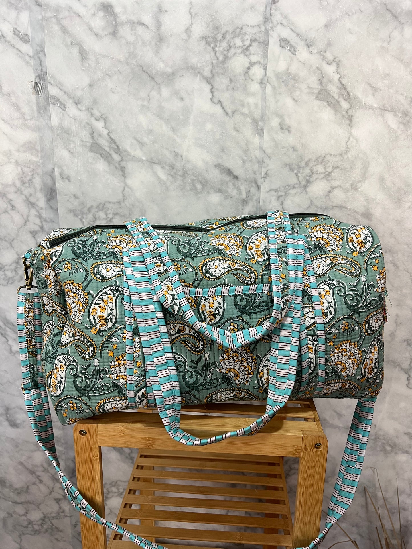 Bolso de viaje acolchado estampado