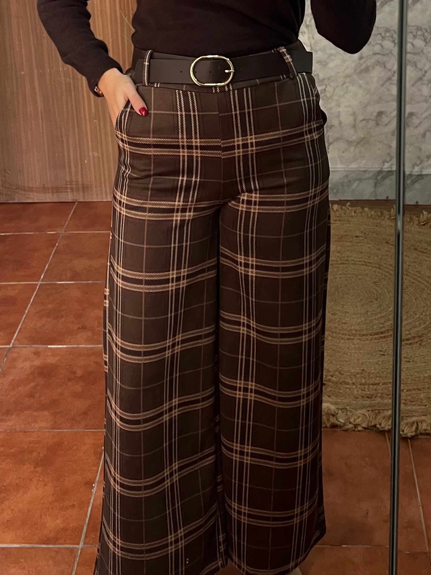 Pantalón cuadro ancho