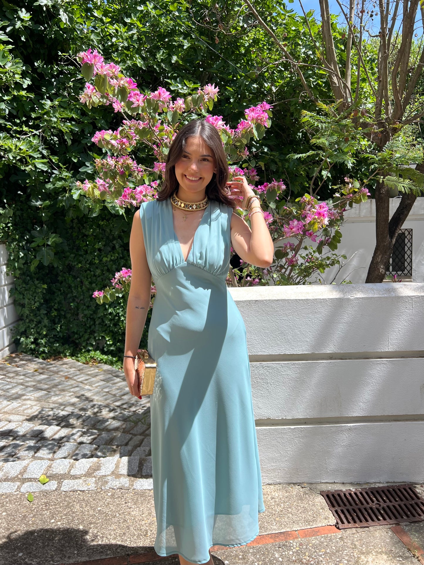 Vestido fluido escote