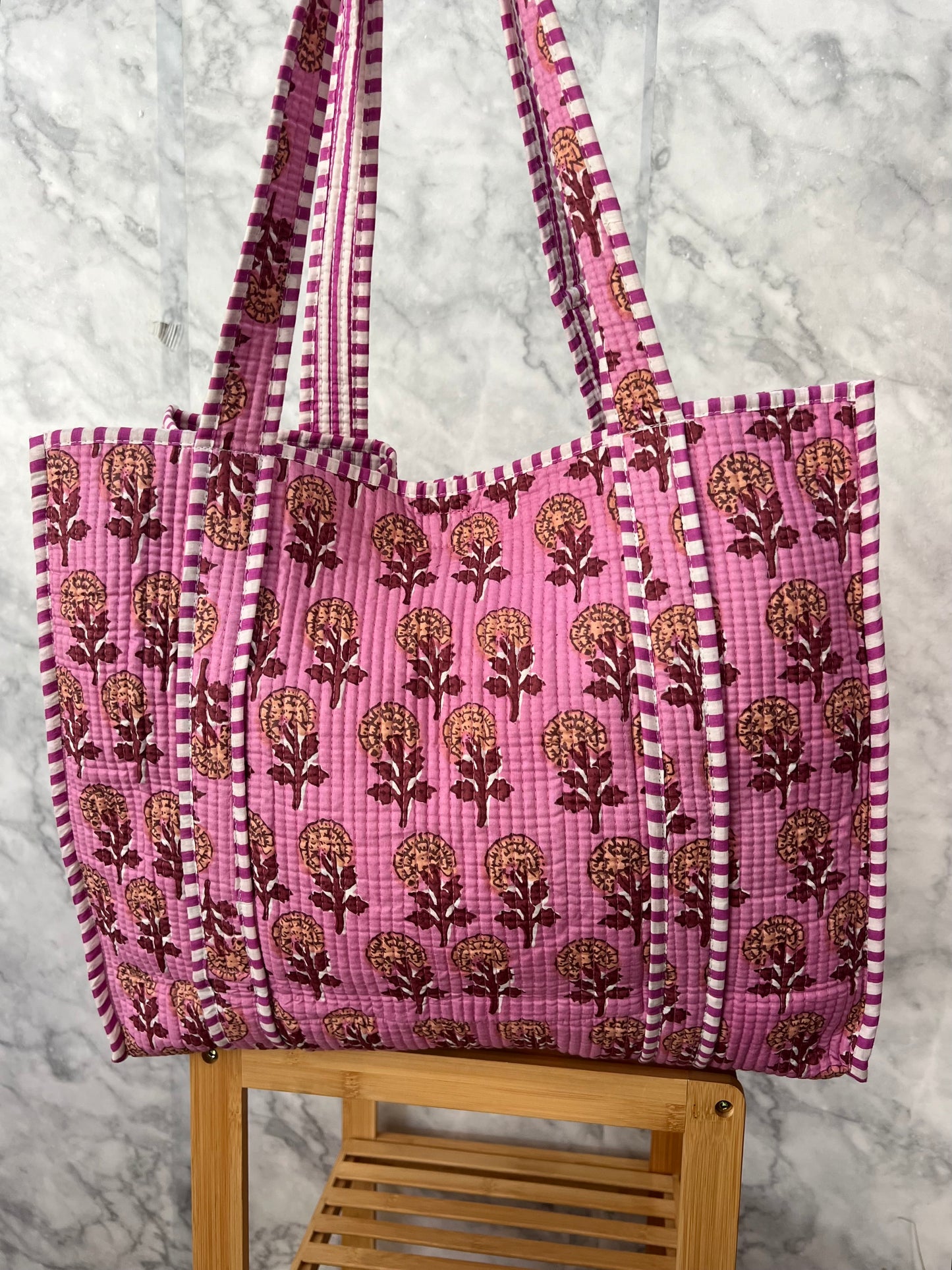 Bolso shopper acolchado estampado