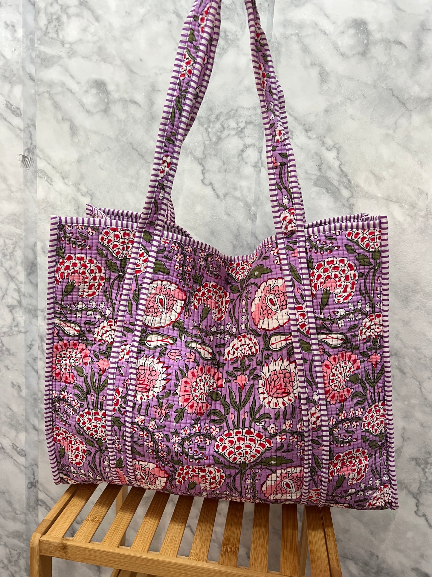 Bolso shopper acolchado estampado