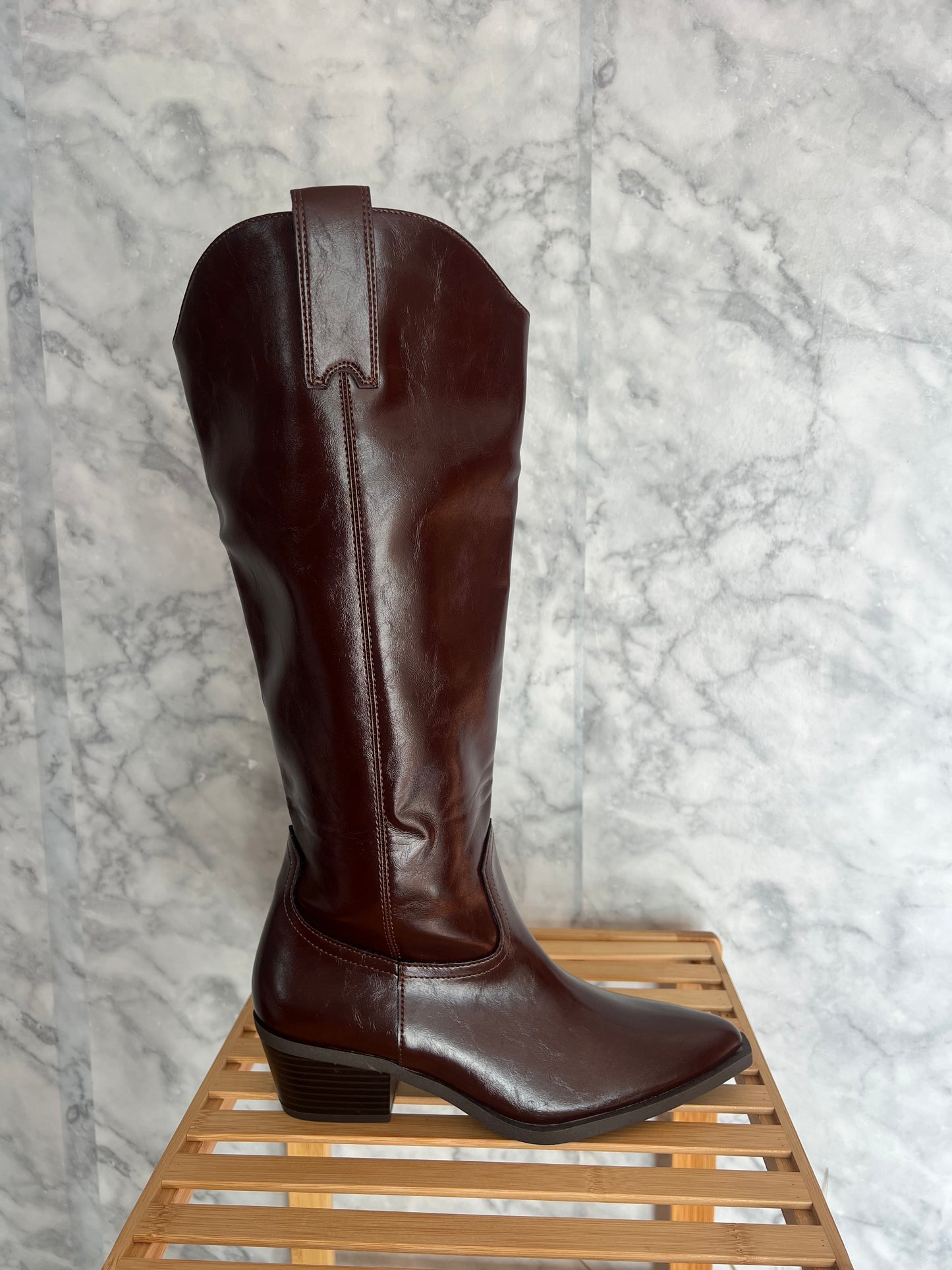 Bota alta tacón polipiel marrón