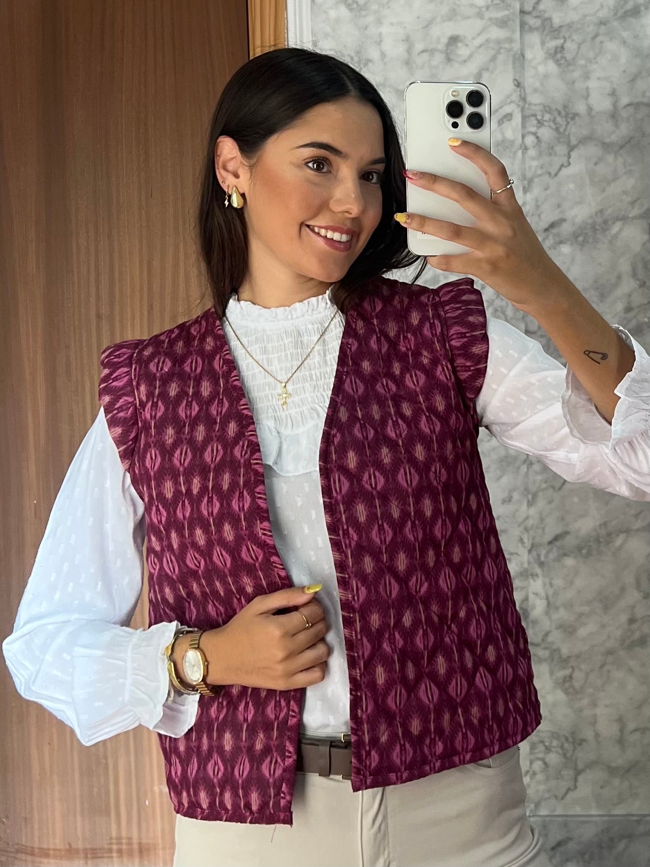 Chaleco acolchado con volante