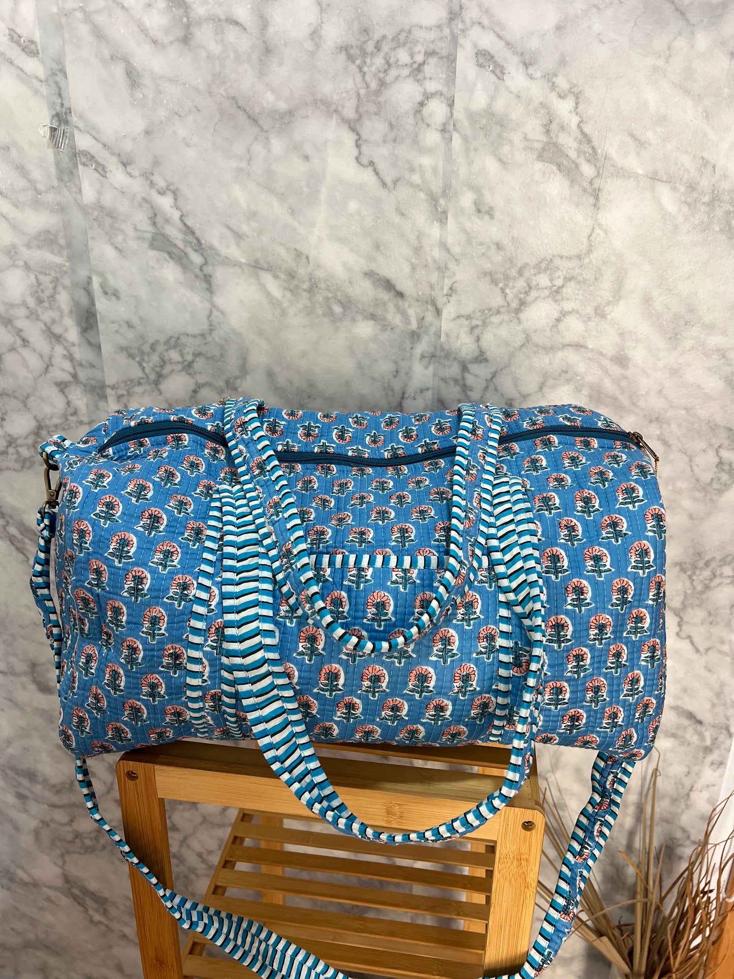 Bolso de viaje acolchado estampado