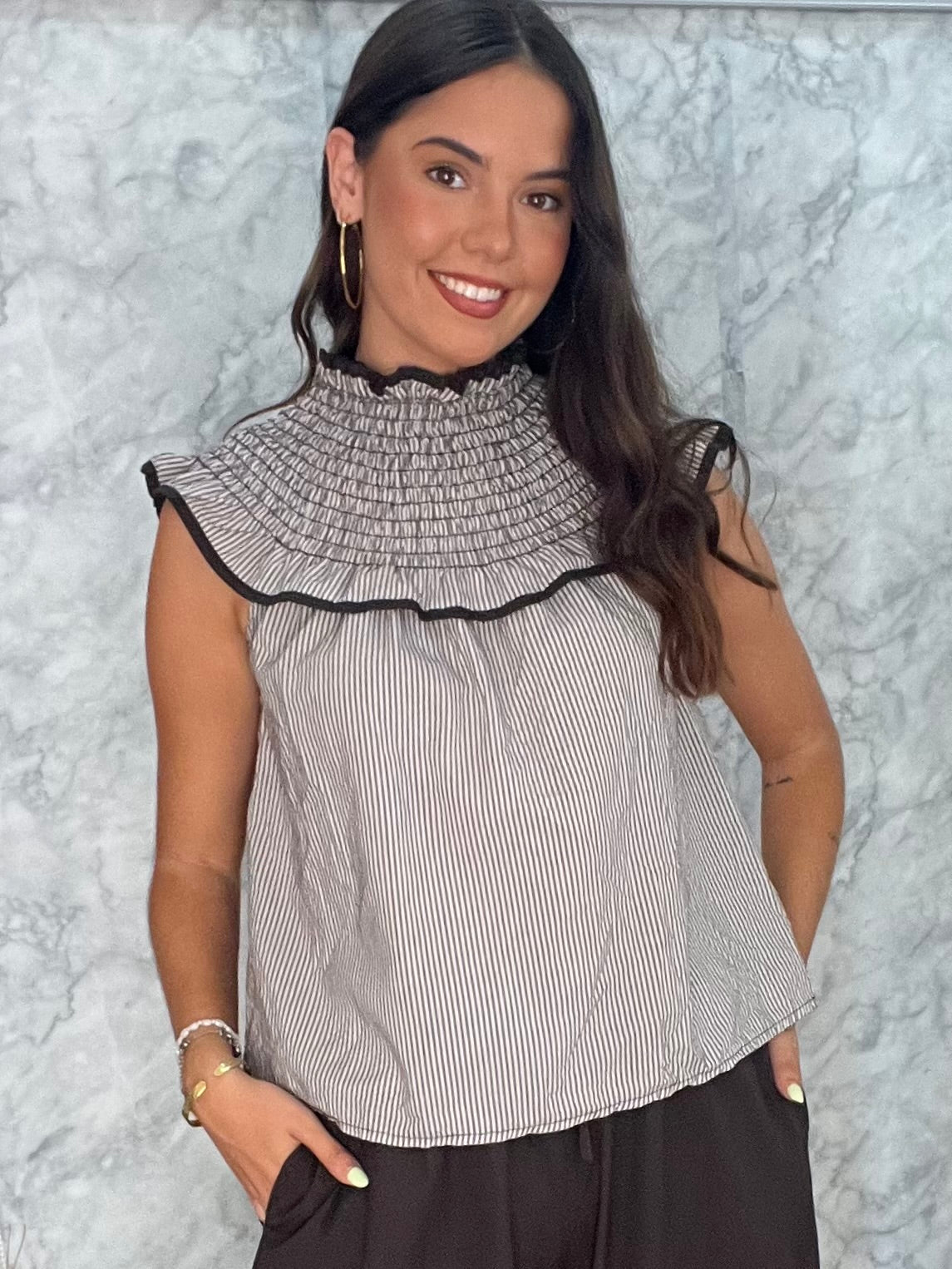 Blusa babero panel de abeja rayas marrón