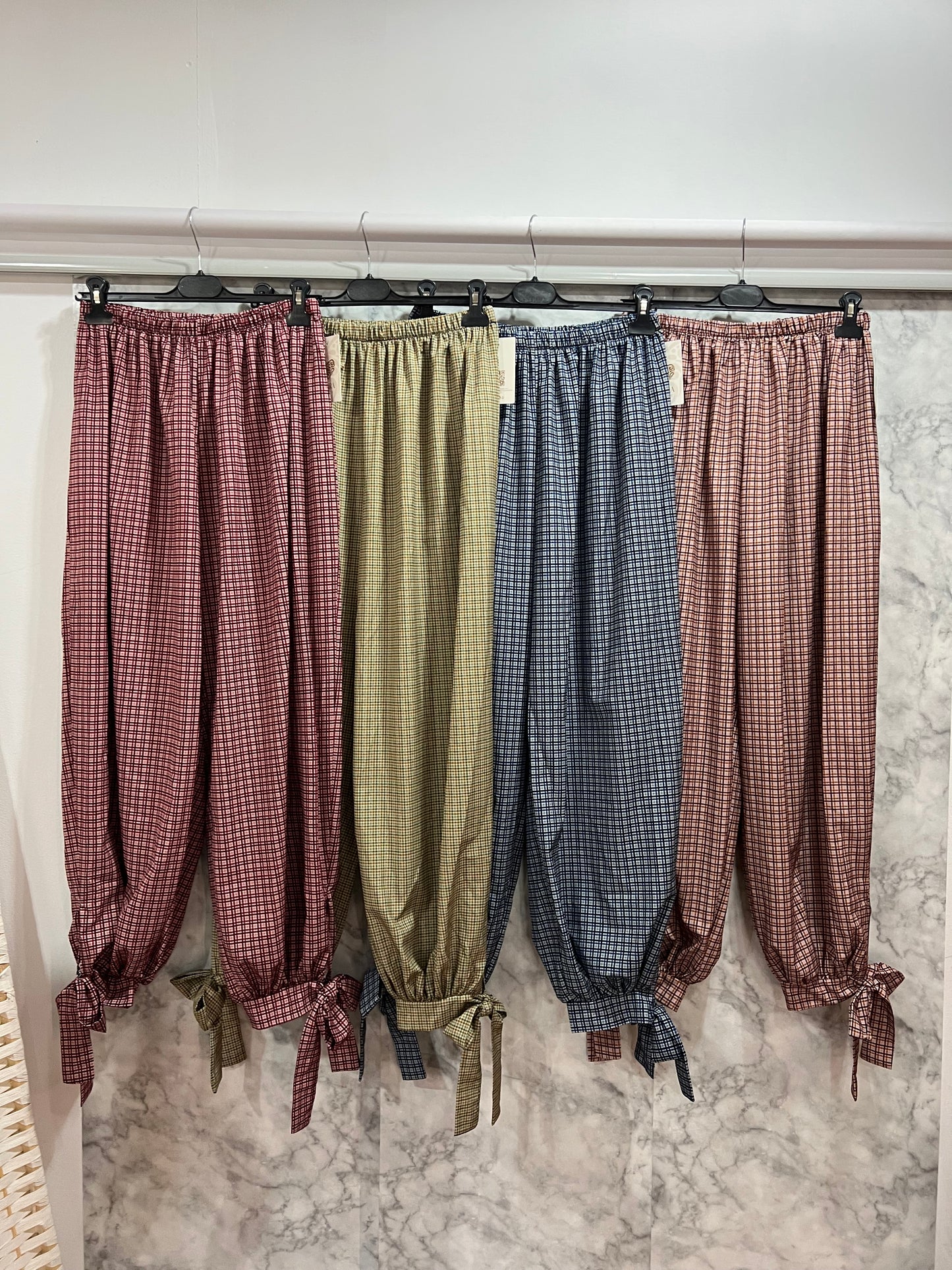 Pantalón bombacho lazada rosa-beige