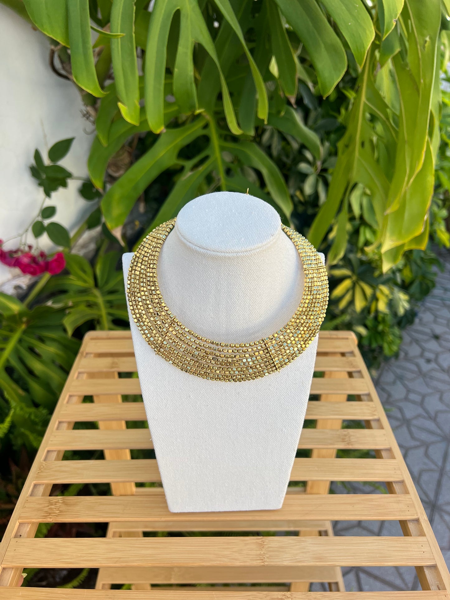 Chocker dorado