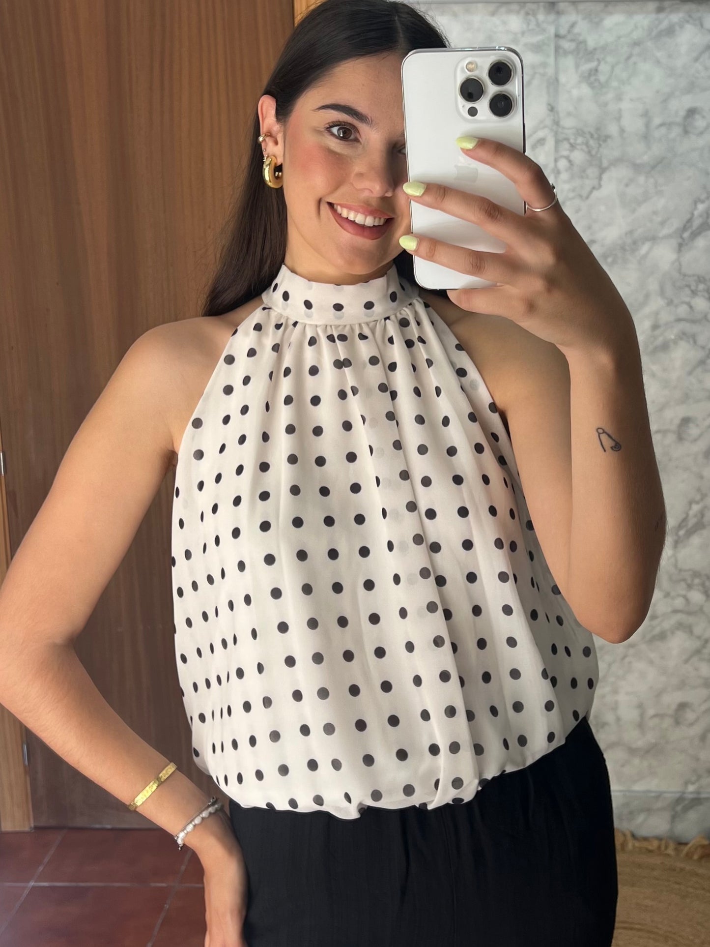 Blusa halter de gasa lunares blanca