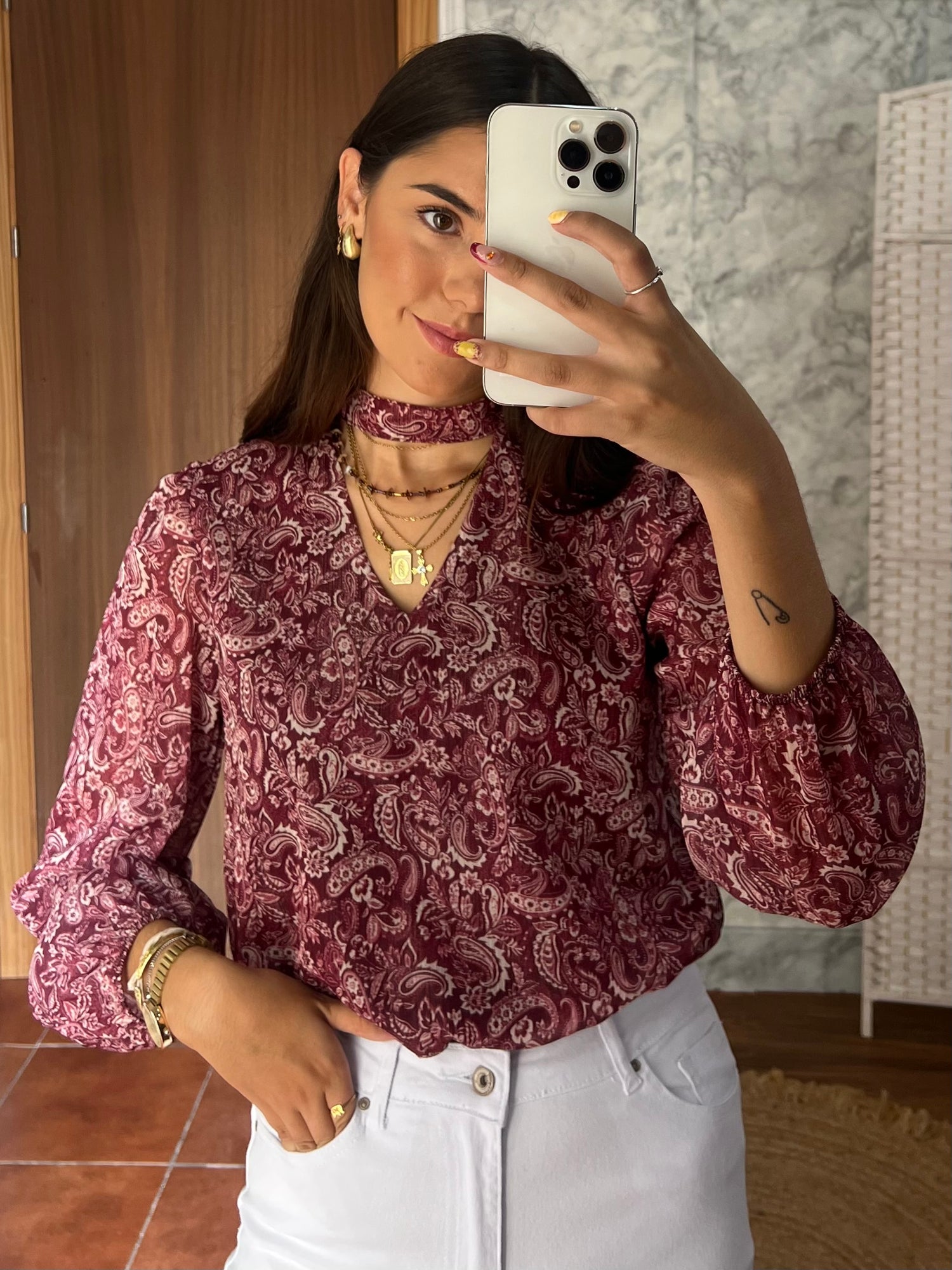 Blusas y camisas