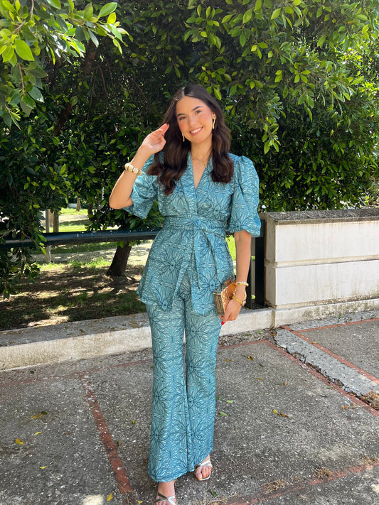Traje dos piezas chaqueta manga corta estampado