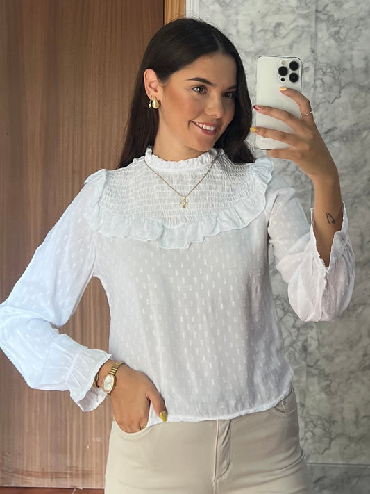 Blusa detalle brillo con volante