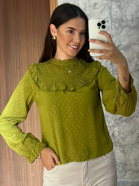 Blusa detalle brillo con volante