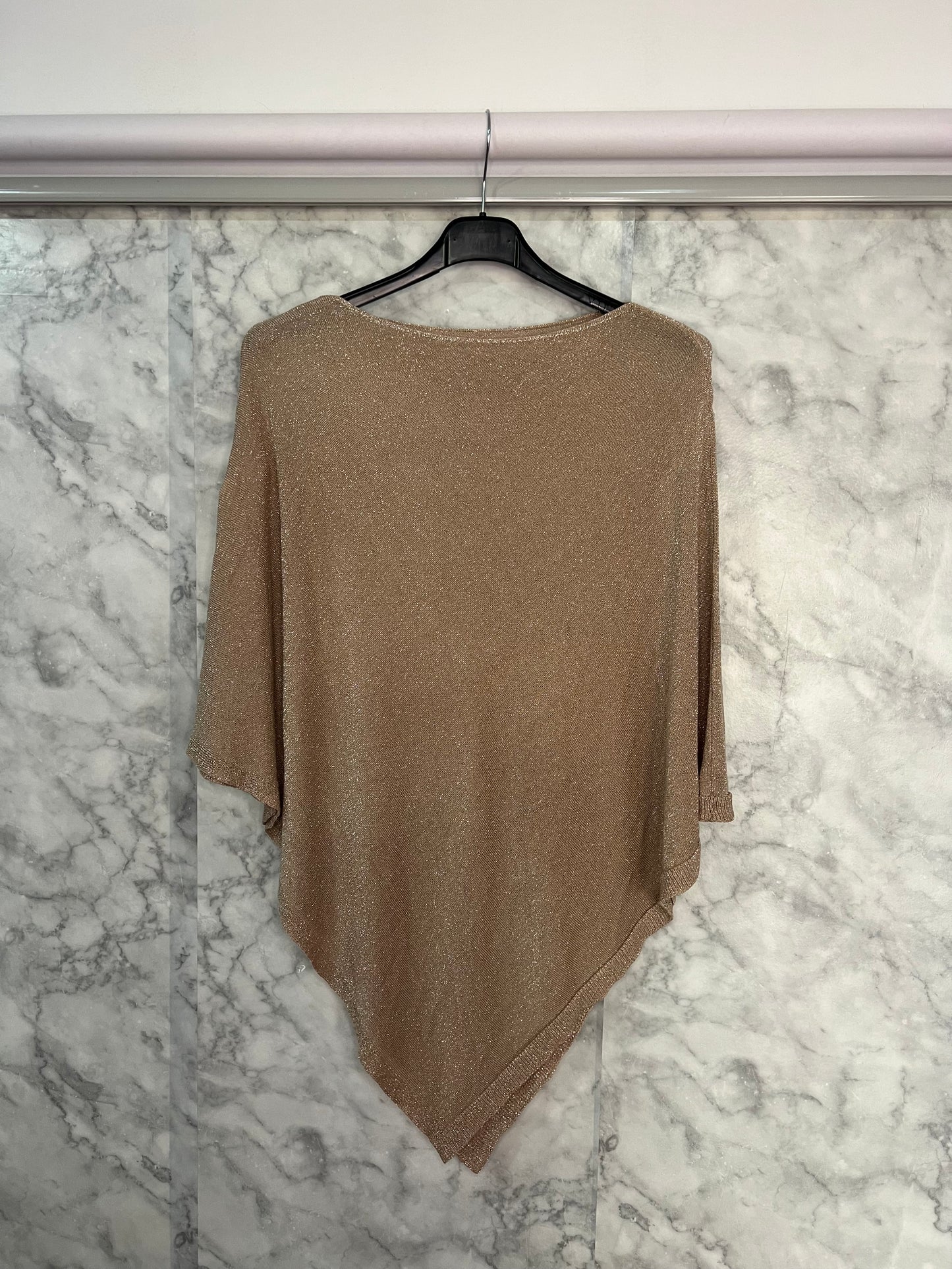 Capa brillo beige