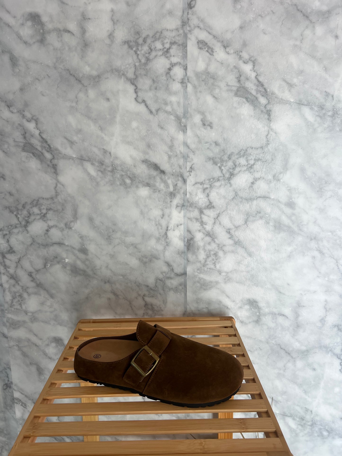 Zuecos hebilla marrón chocolate