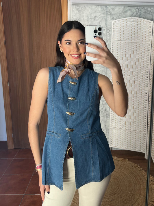 Chaleco denim botones