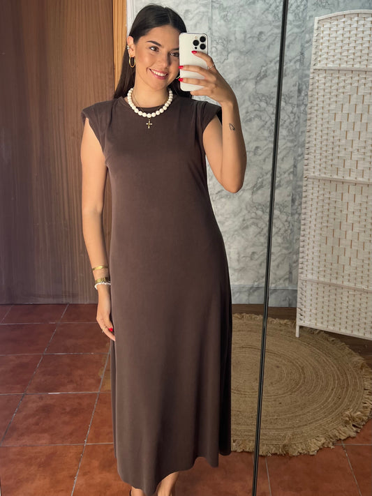 Vestido largo hombreras marrón