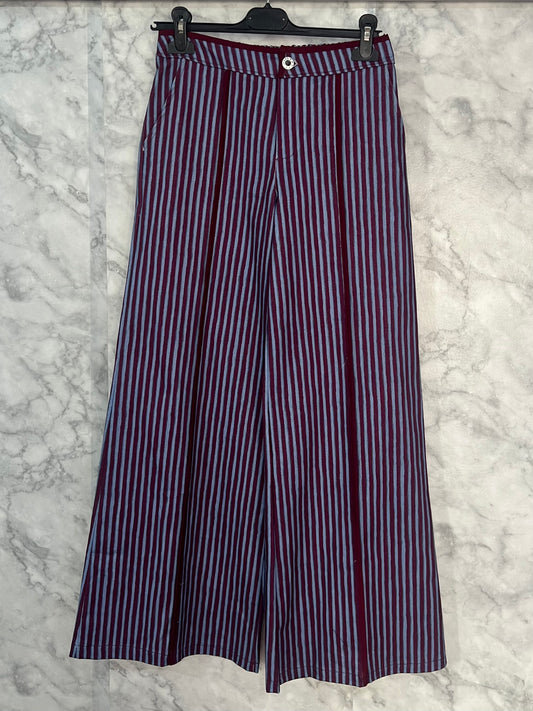 Pantalón recto micropana estampado