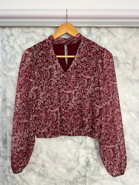 Blusa escote cut out estampada