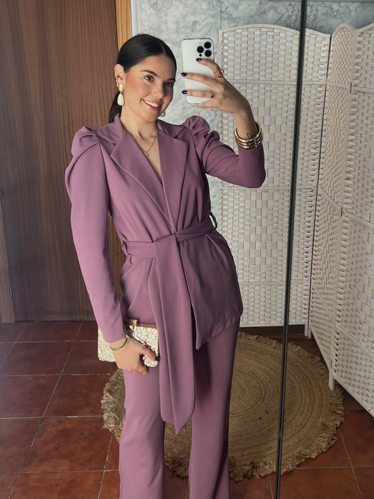 Traje de chaqueta dos piezas malva