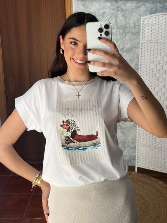 Camiseta perro detalle cuello beige