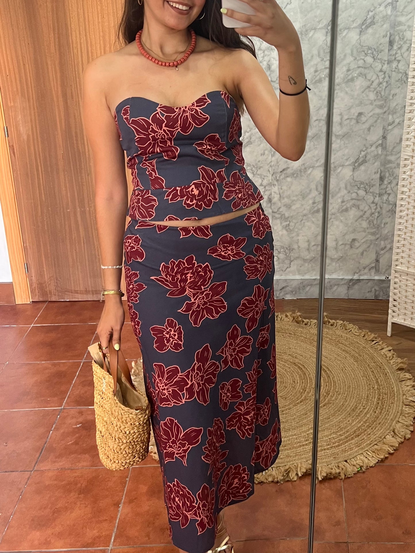 Conjunto dos piezas top y falda estampado