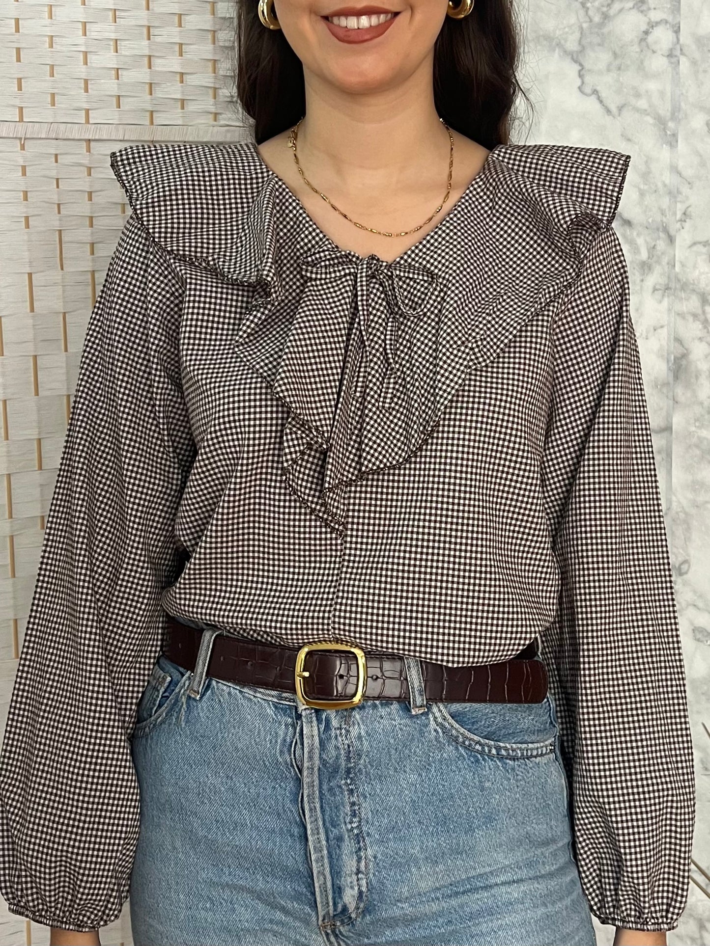 Blusa volante vichy marrón chocolate