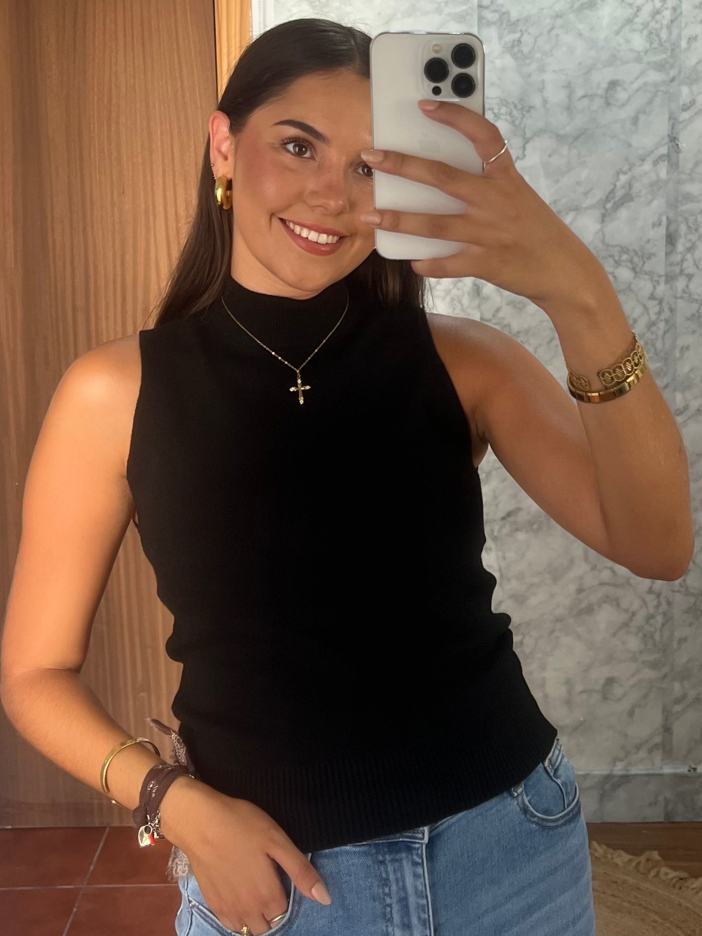 Top punto cuello perkins negro