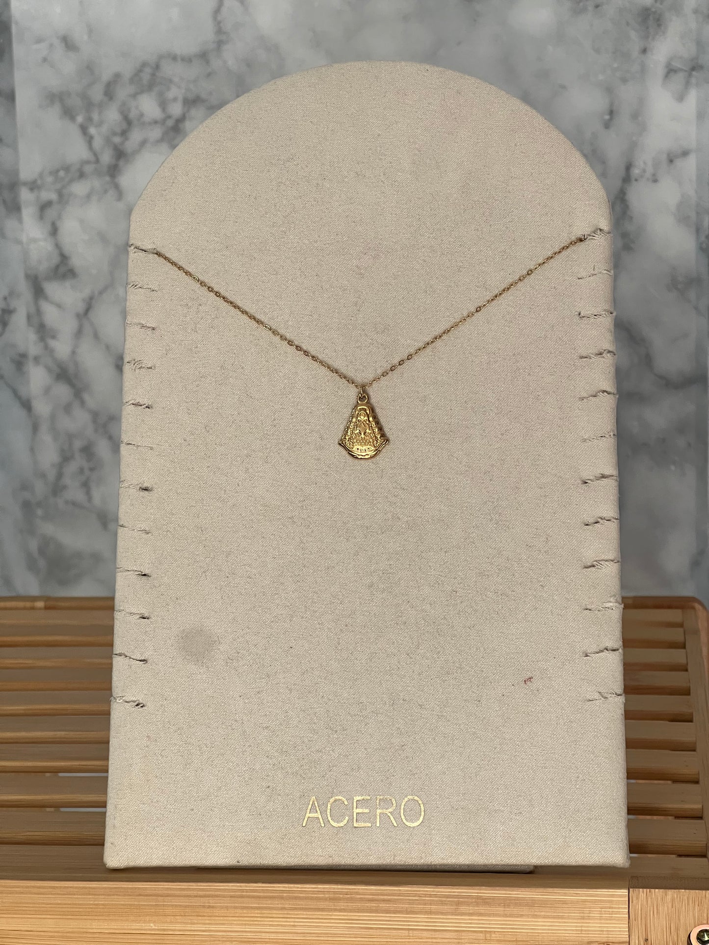 Colgante Virgen del Rocío acero inoxidable