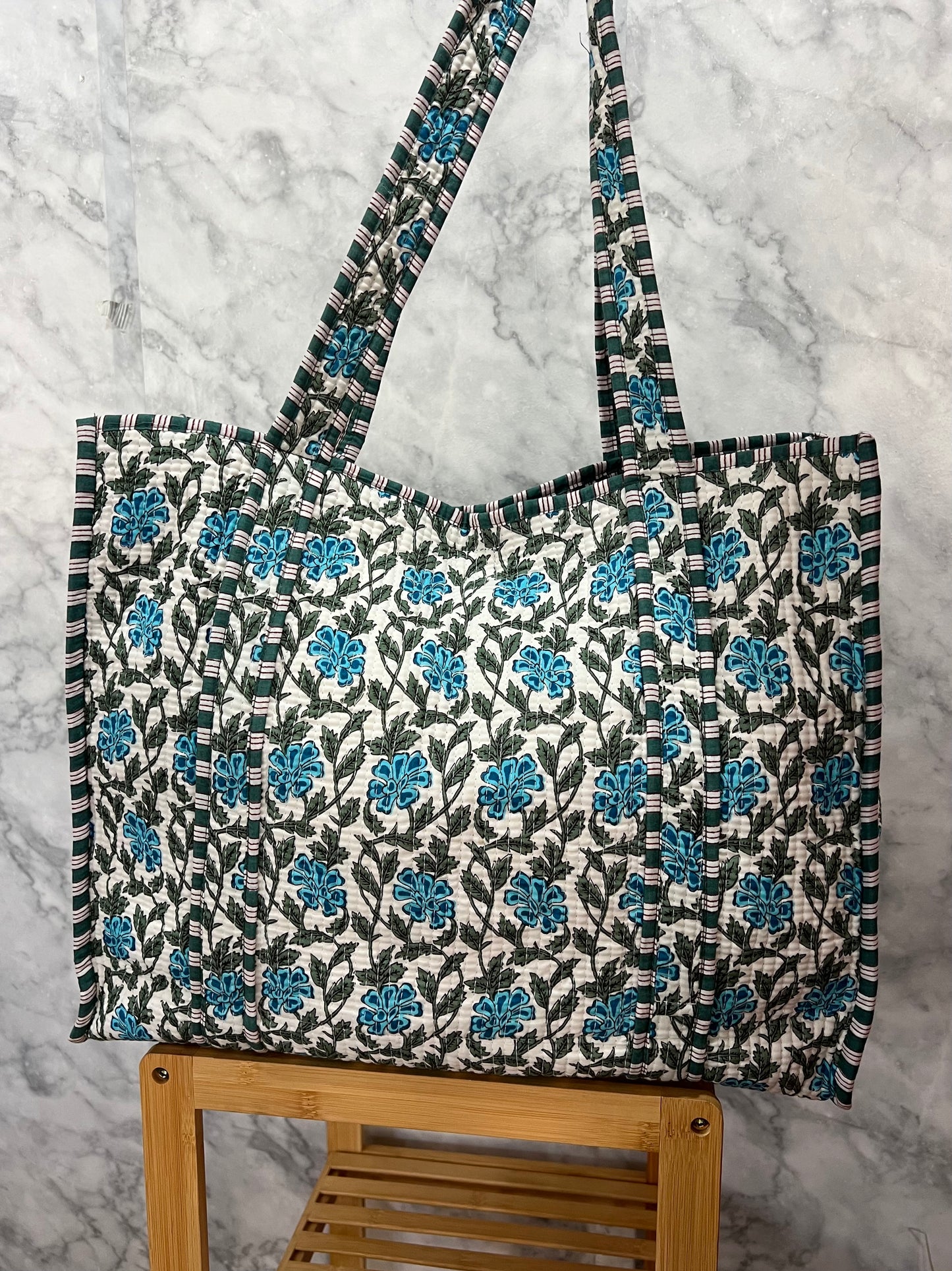 Bolso shopper acolchado estampado