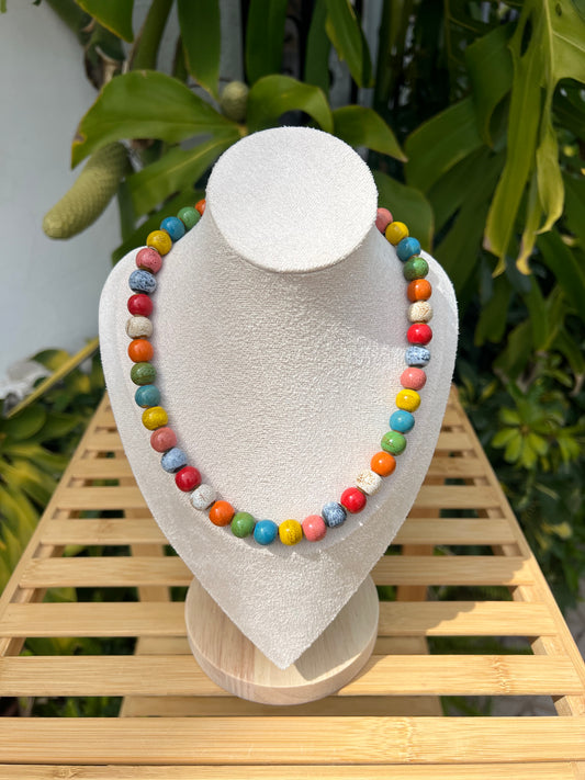 Collar bolas cerámica colores