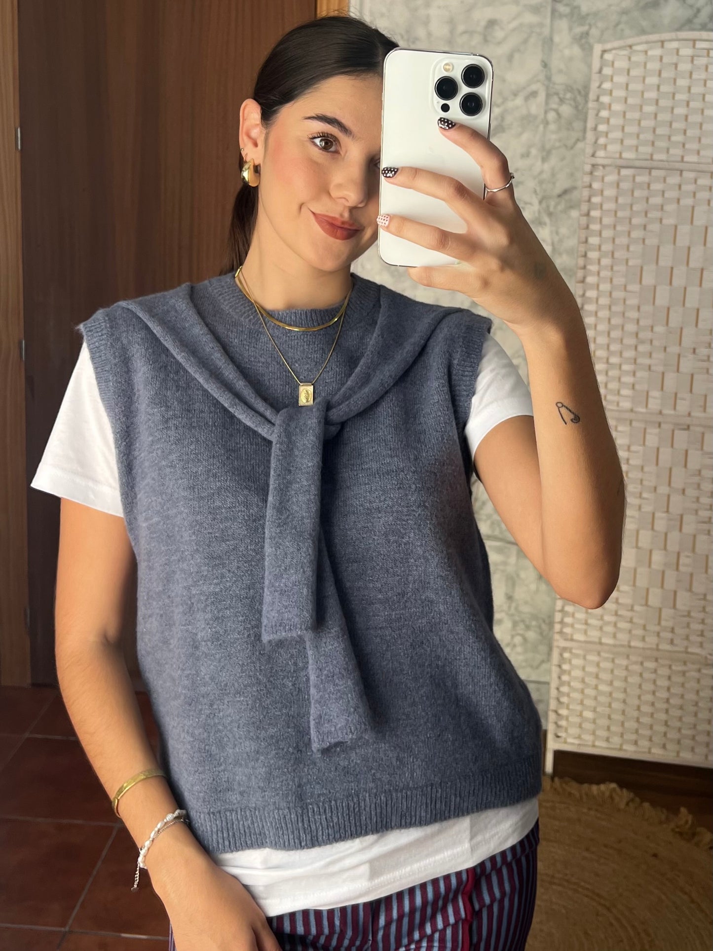 Chaleco de punto nudo