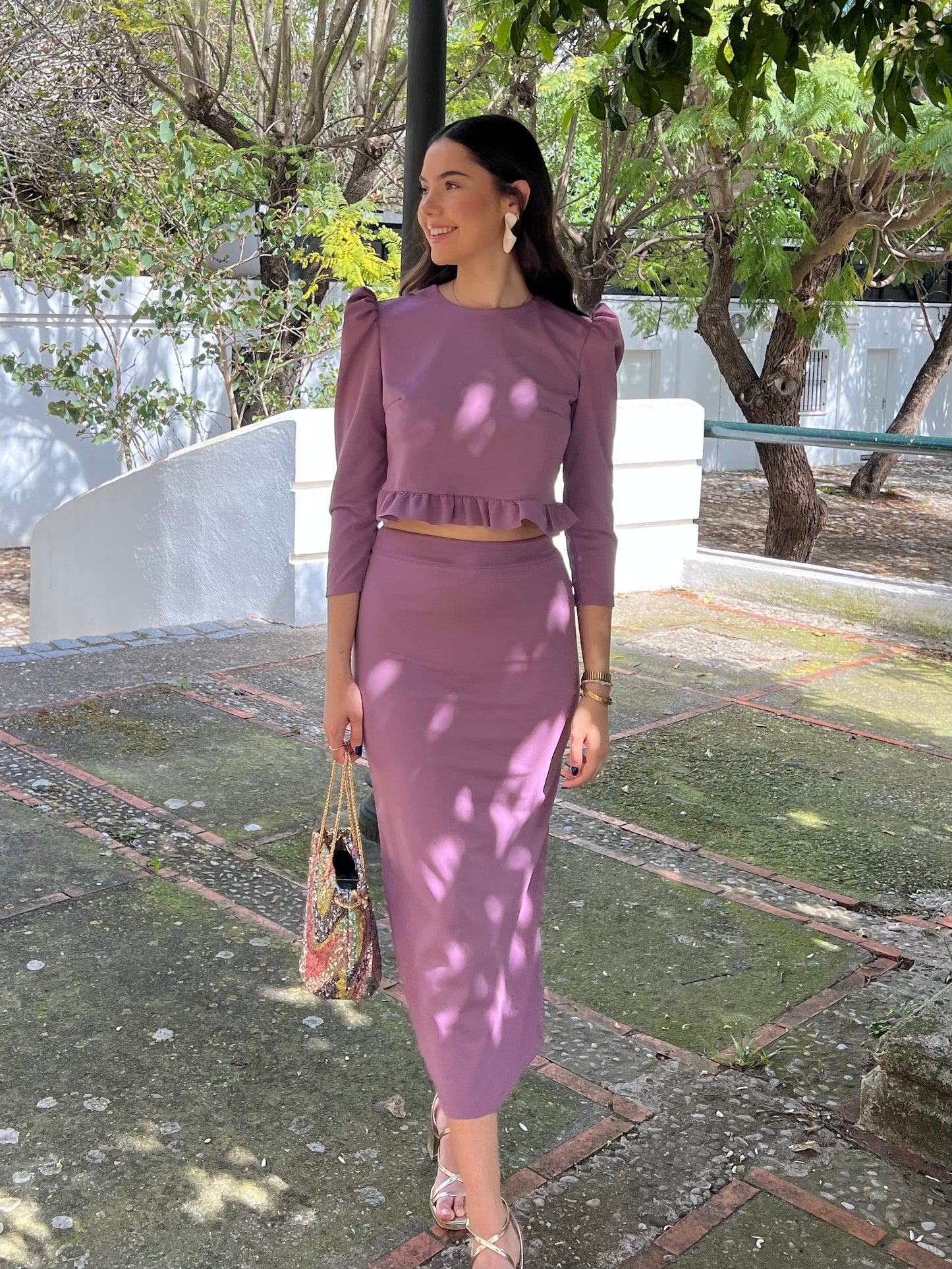 Conjunto top abotonado y falda larga malva