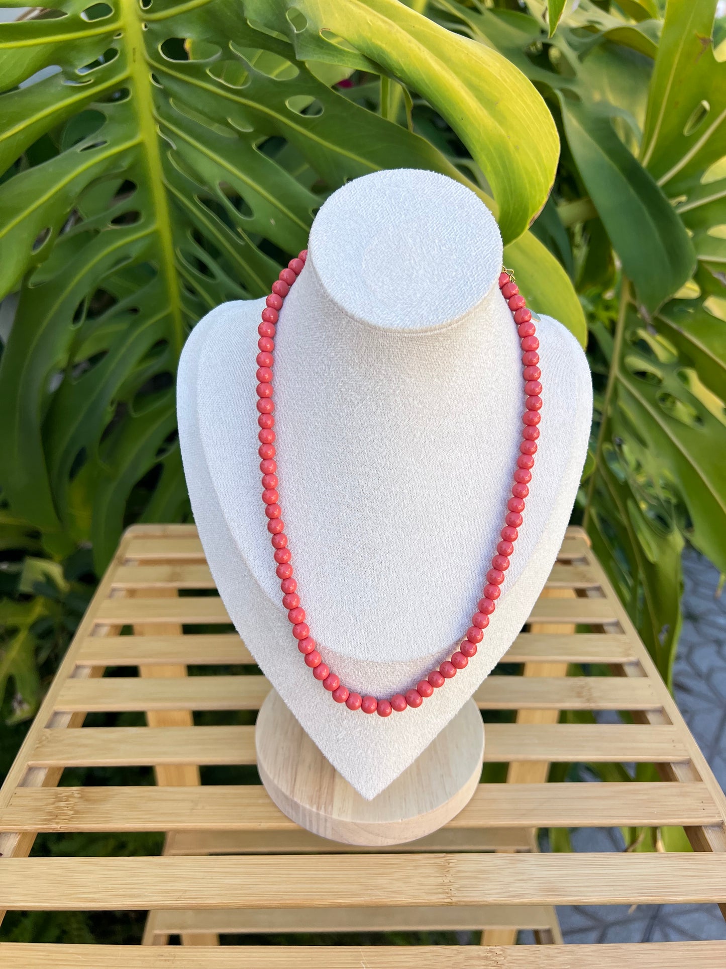 Collar mini bolas coral