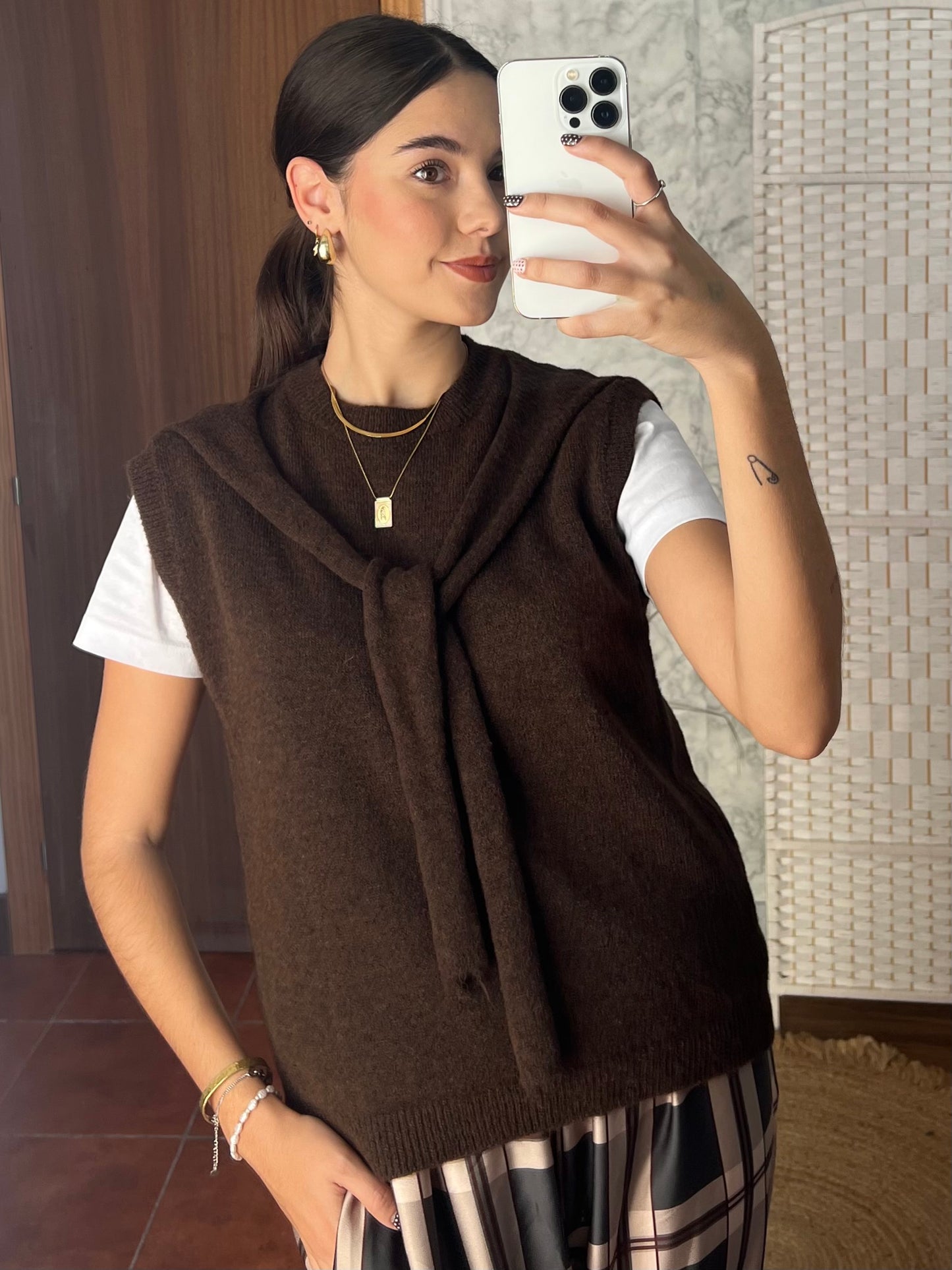 Chaleco de punto nudo