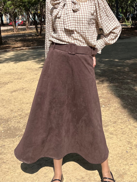 Falda antelina vuelo