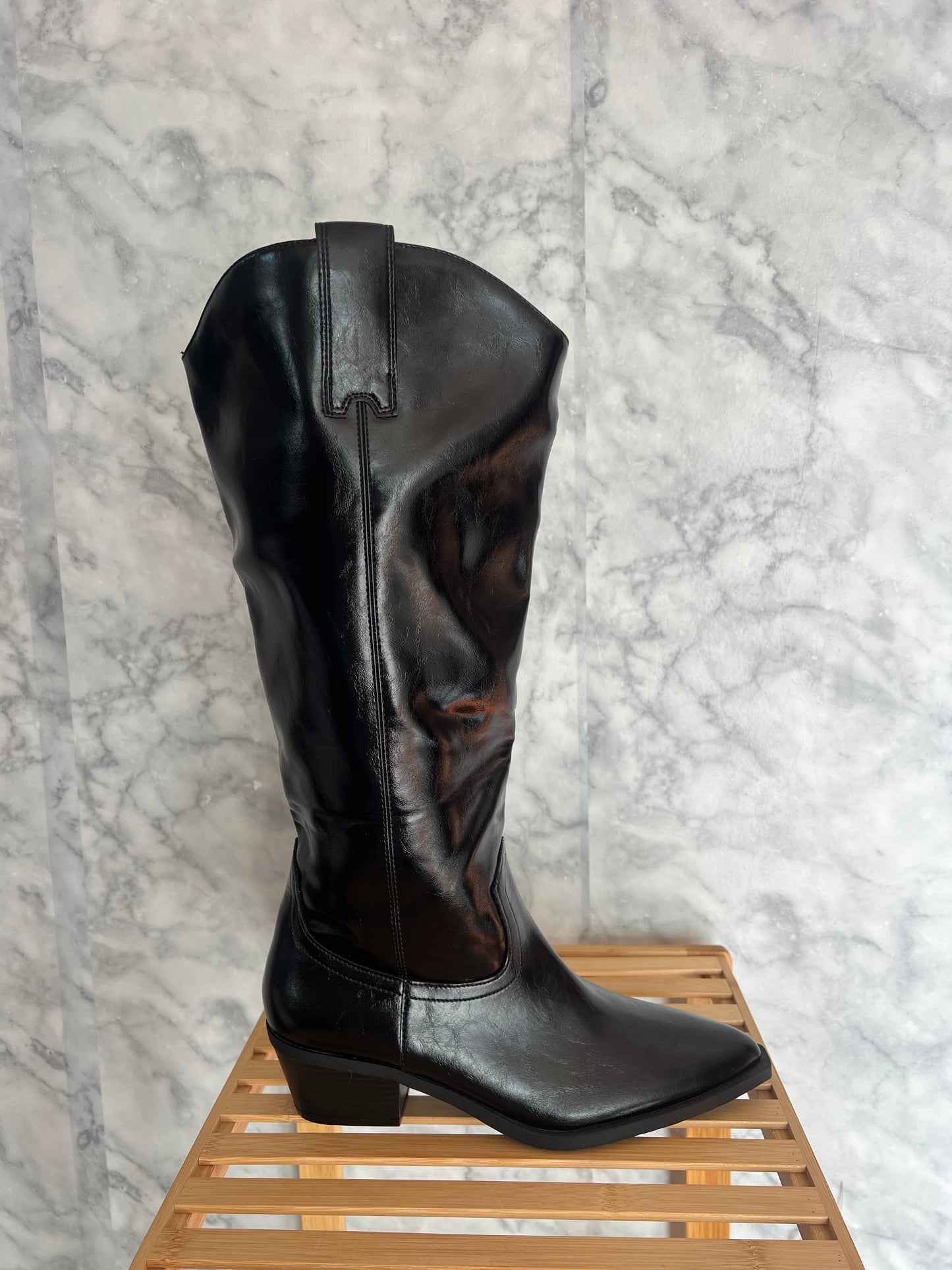 Bota alta tacón polipiel negra