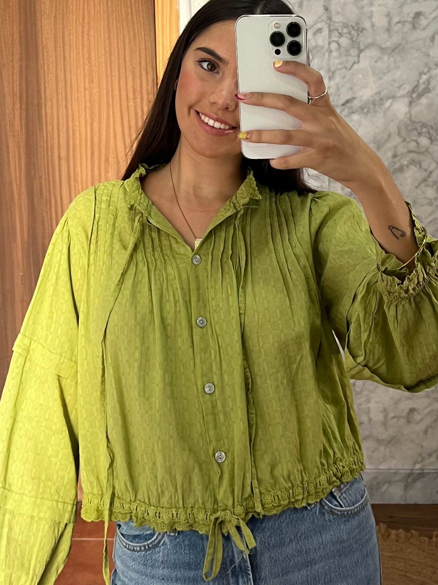 Blusa fruncida manga abullonada