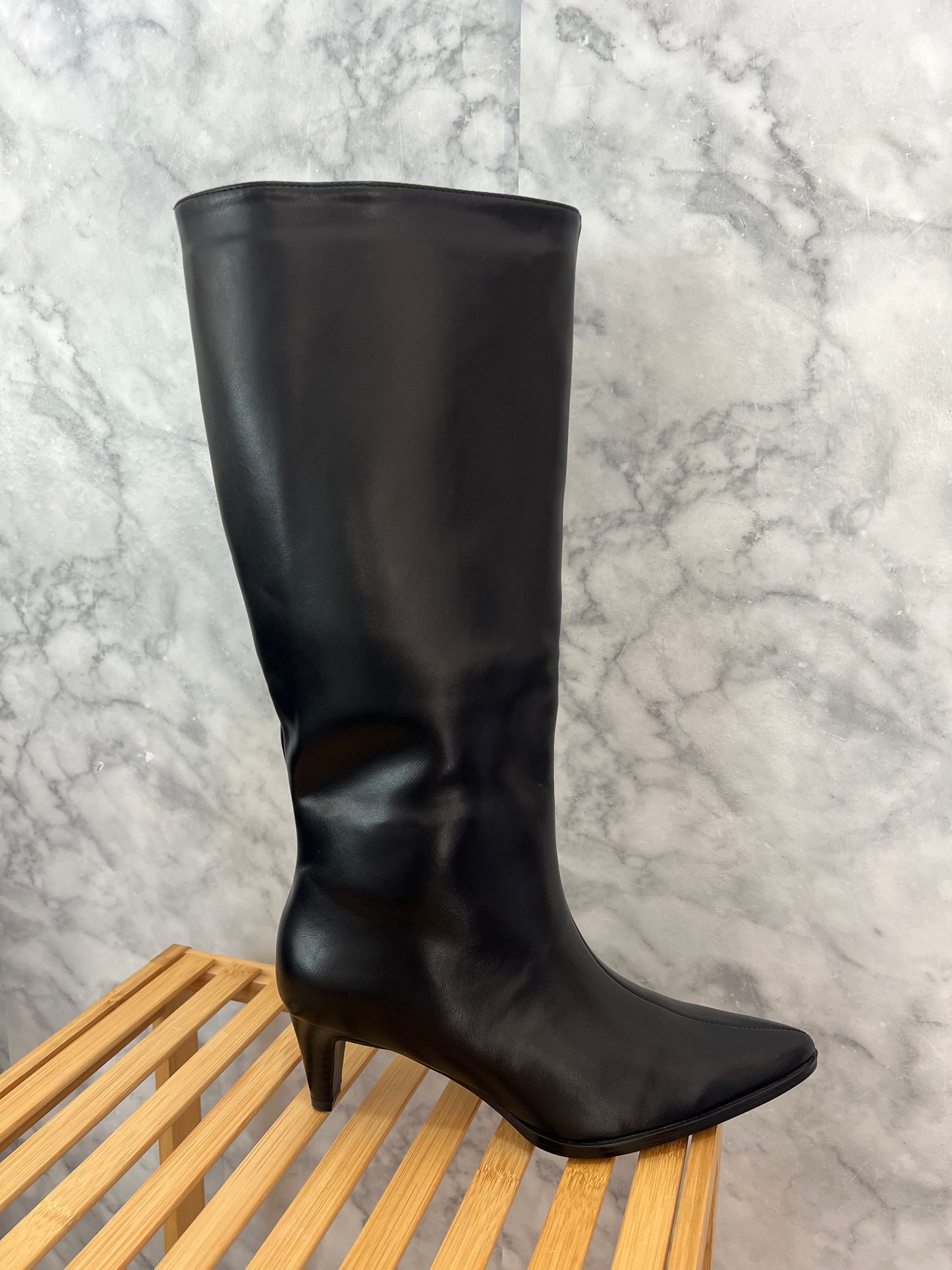 Bota alta polipiel tacón fino black